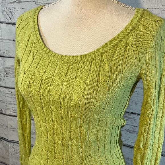 AMERICAN EAGLE OUTFITTERS Sweater Scoop Neck Cable Knit Light Green-Small - Picture 2 of 5